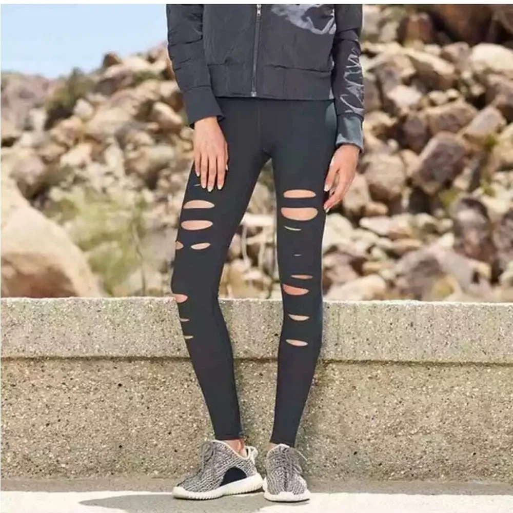 Alo Yoga High Waisted Ripped Warrior Leggings - Black - Small NWOT